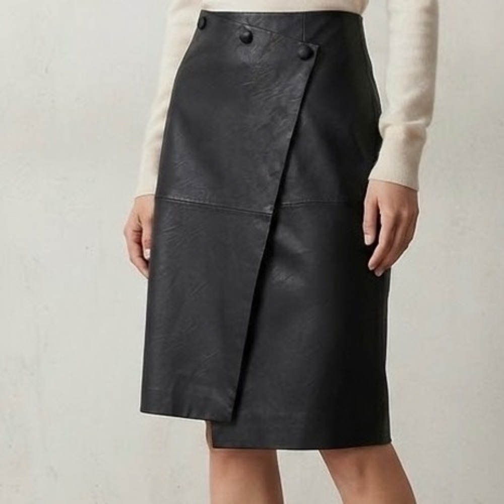 (nude) Black Faux Leather Midi Skirt Sz 44 US 8 Asymmetric Button Wrap Italy
